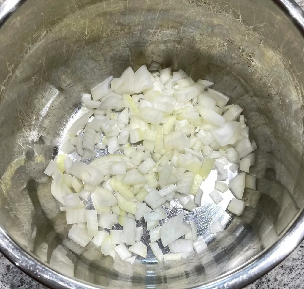 dice onion in instant pot